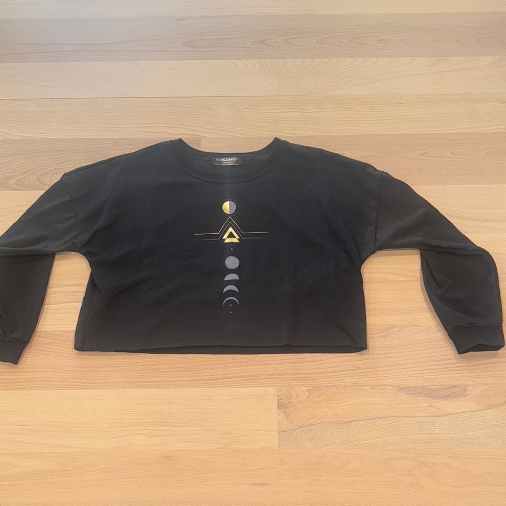 Neoclassics Black Crew Neck Sweater with Gold Accents